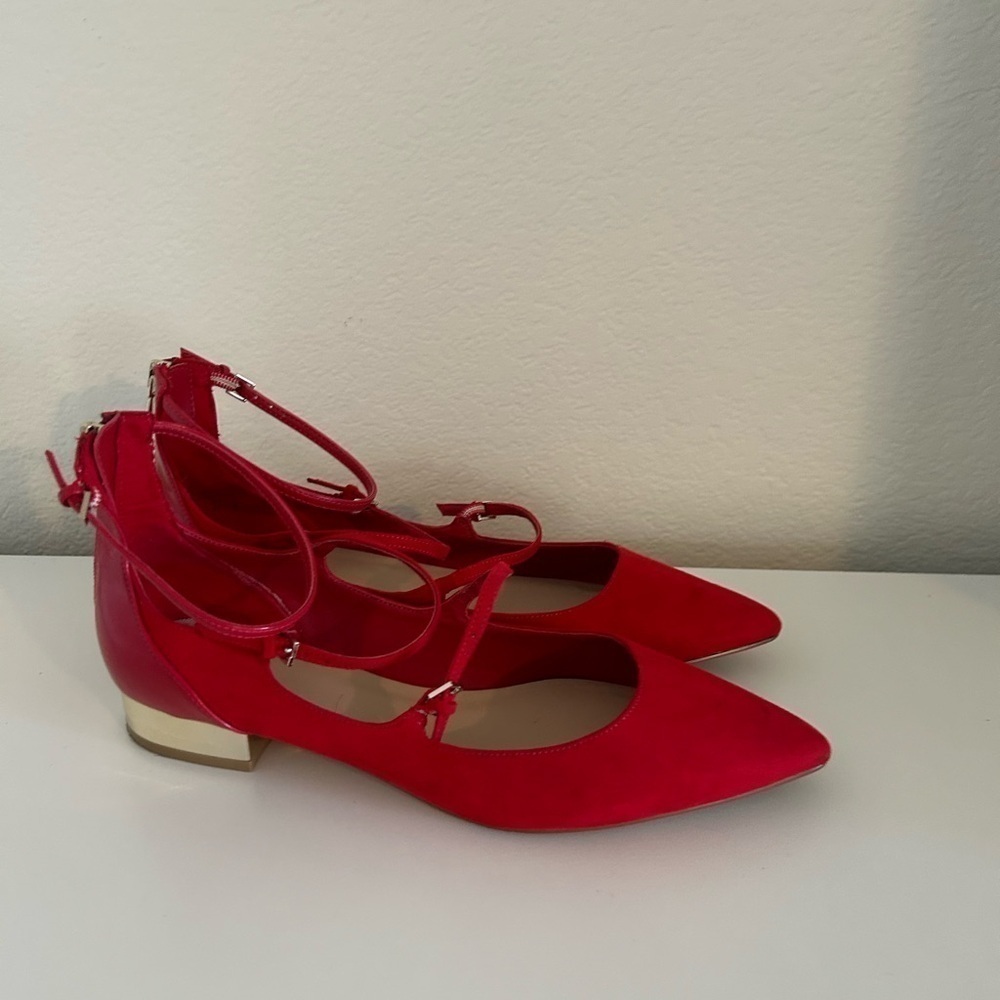 Aldo SINDONY Red Suede gold details size 10